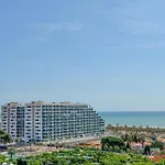 La Aurora